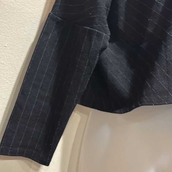 Zara Black Pinstripe Women's top - Picture 3 of 5